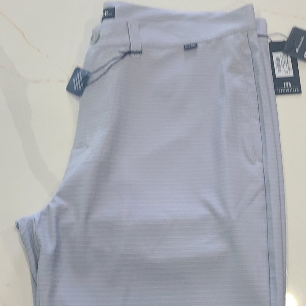 NEW**with tags. TRAVIS MATTHEW men's golf/lifestyle Premium Hybrid shorts